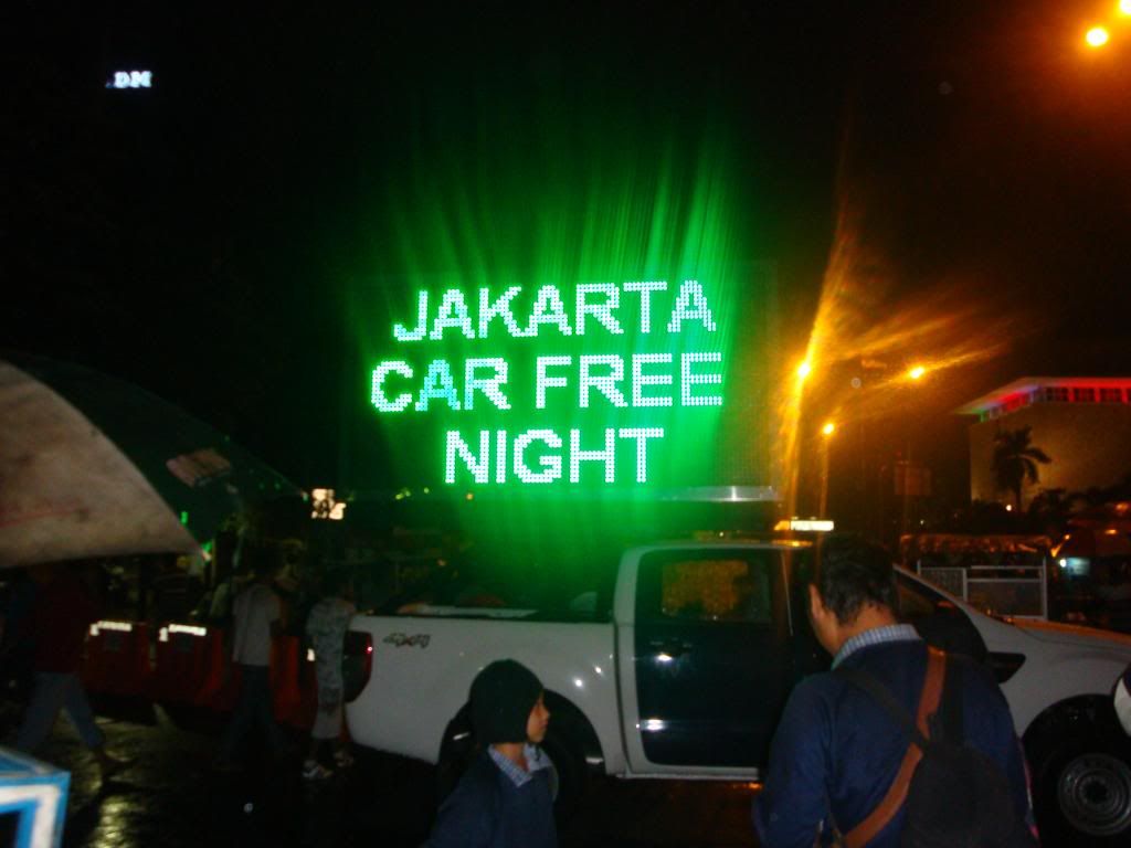 Suasana Jalan Raya Jakarta saat Car Free Night 25