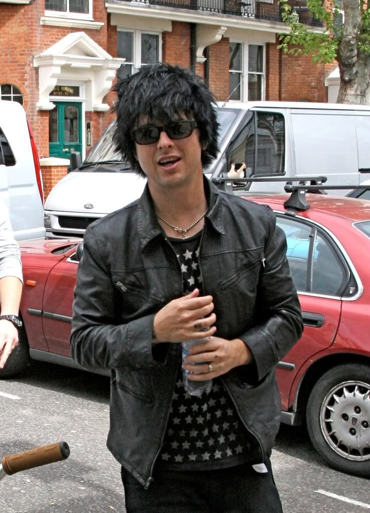 BillieJoeCloseup627_zpsd34f5f5d.jpg