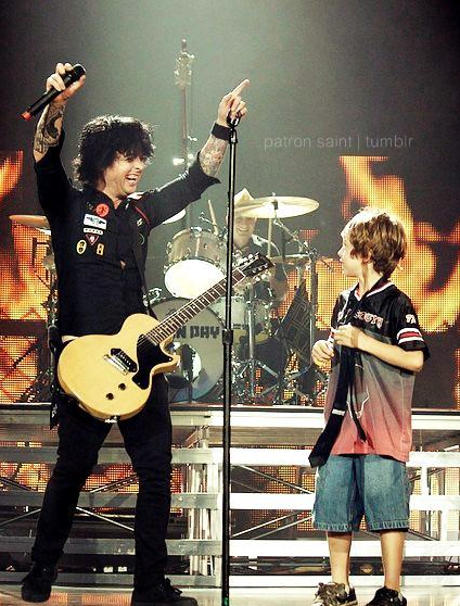 BillieJoewithKids6_zps3603ecad.png