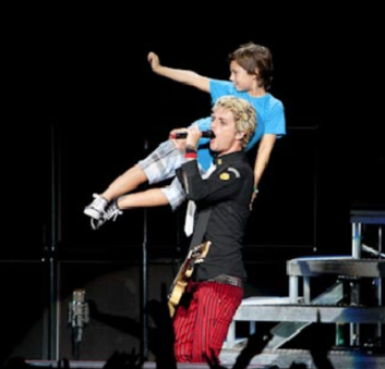 BillieJoewithKids8_zps2accdb5a.png