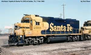  photo atsf gp 38_zps1jialzam.jpg