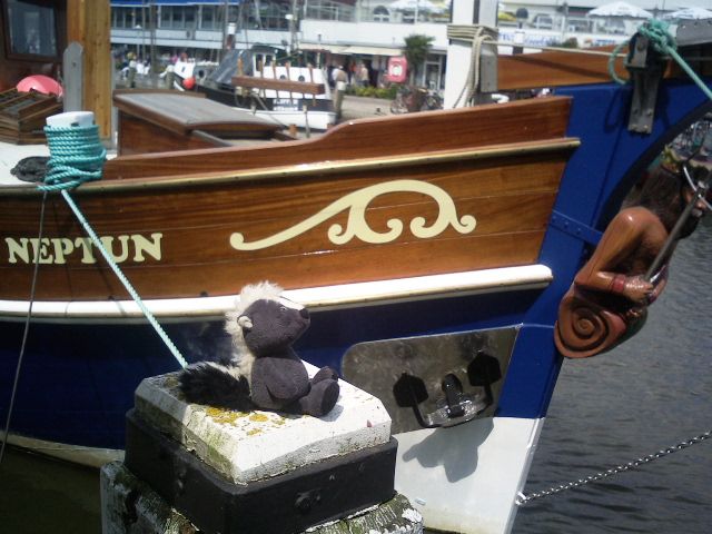 http://i1274.photobucket.com/albums/y436/strunki/12-07-13%20Buesum/Foto5172_zps271cc871.jpg