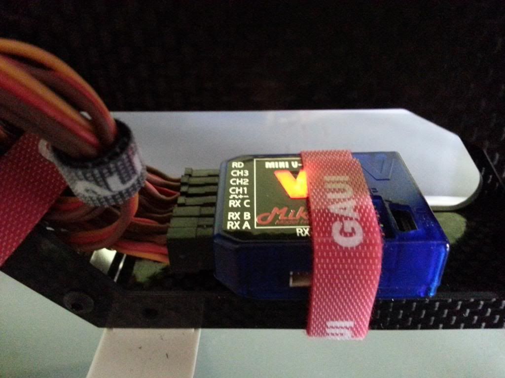 Mini Vbar RC Input of Pitch Channel missed plus Servo Twitching HeliFreak