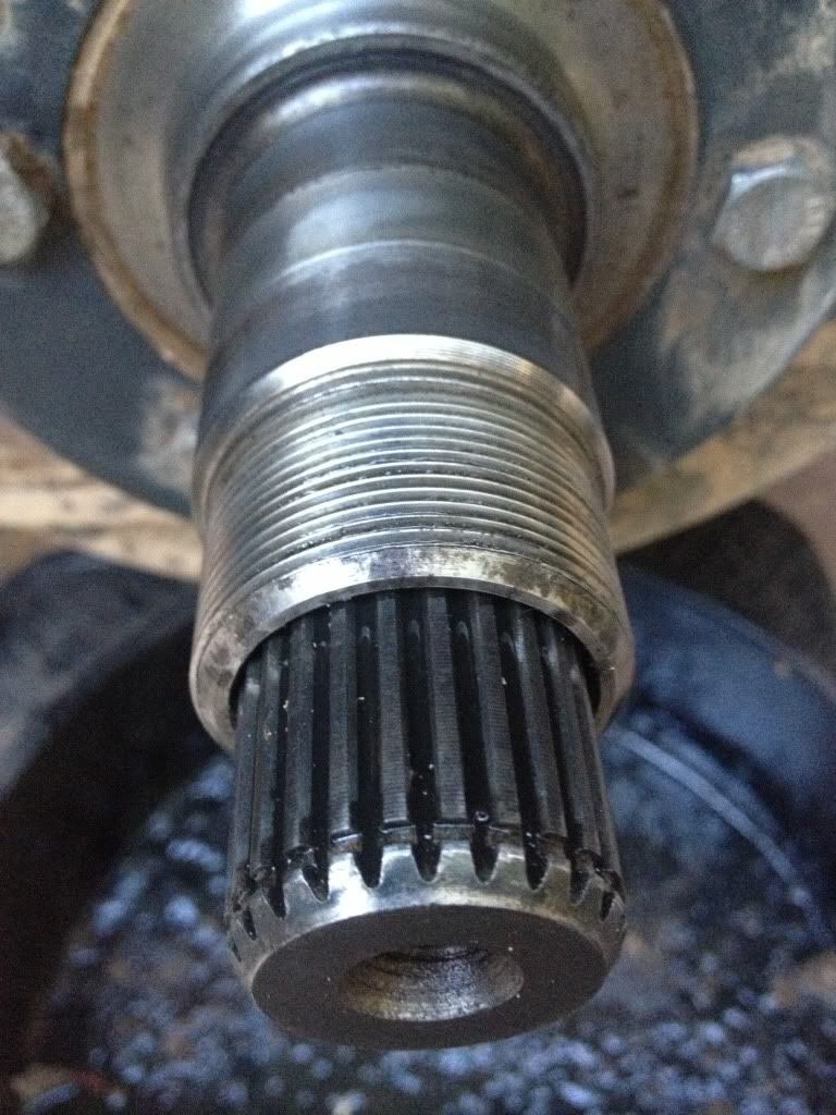 Converting front hub wheel bearings to oil lubrication