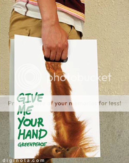 BestDesignTuts-Examples of Bagvertising-Give me your hand